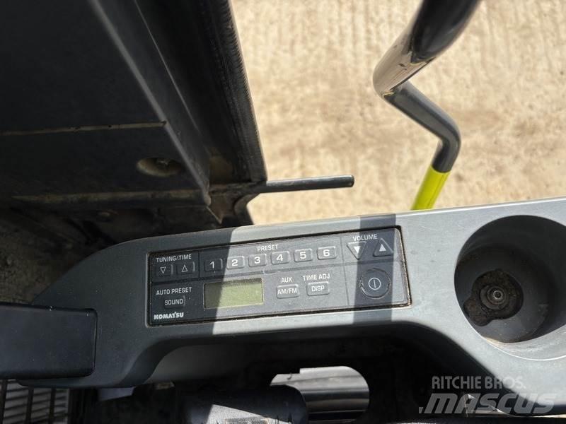 Komatsu PC210LC-10 Vikšriniai ekskavatoriai
