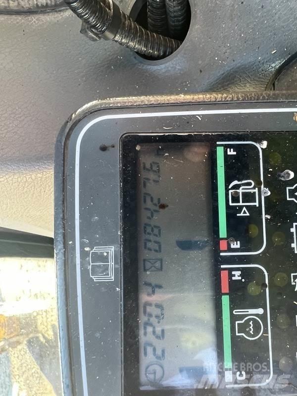 Komatsu PW130-6 Ratiniai ekskavatoriai
