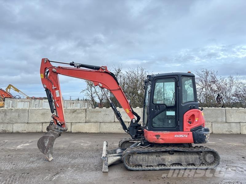 Kubota KX057-4 Vidutinės galios ekskavatoriai 7-12 t