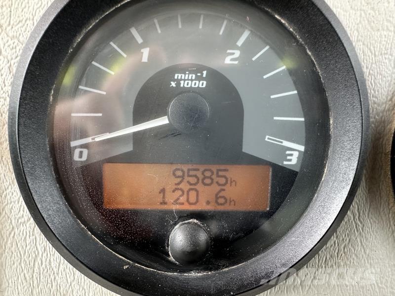 Moxy MT26 Karjeriniai savivarčiai