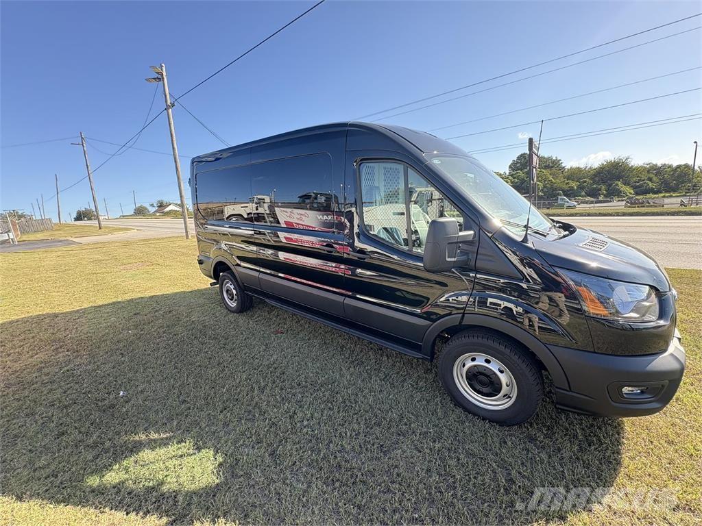 FRD 250 TRANS Sunkvežimiai su dengtu kėbulu