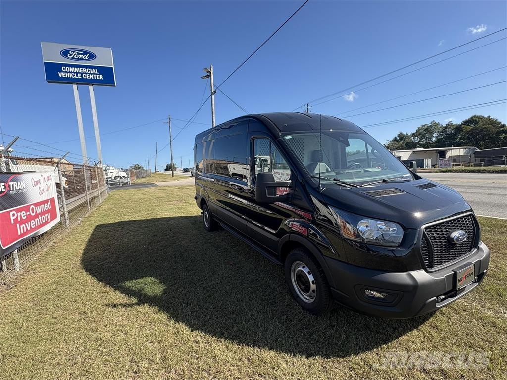 FRD 250 TRANS Sunkvežimiai su dengtu kėbulu