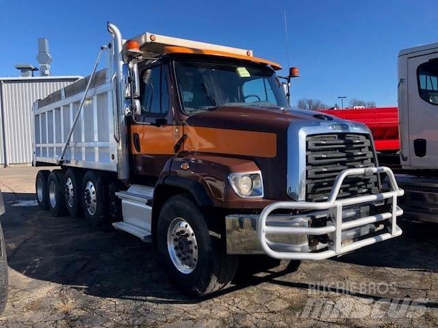 Freightliner 114SD Važiuoklė su kabina