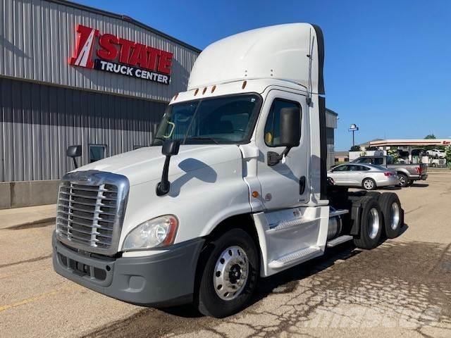 Freightliner Cascadia Naudoti vilkikai