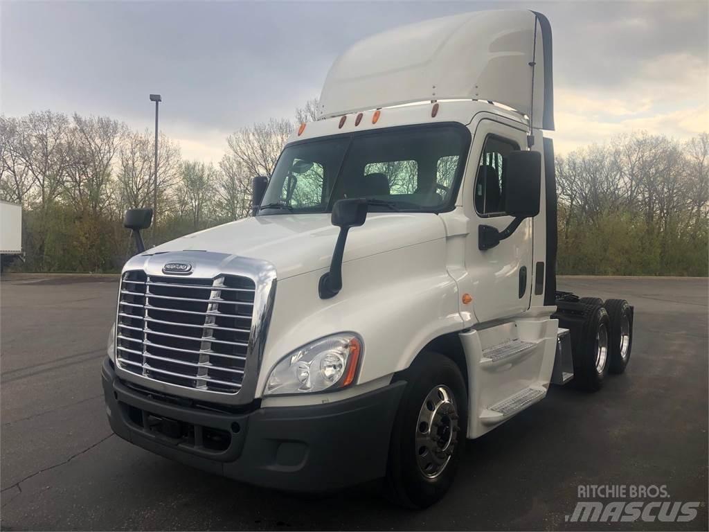 Freightliner Cascadia Naudoti vilkikai