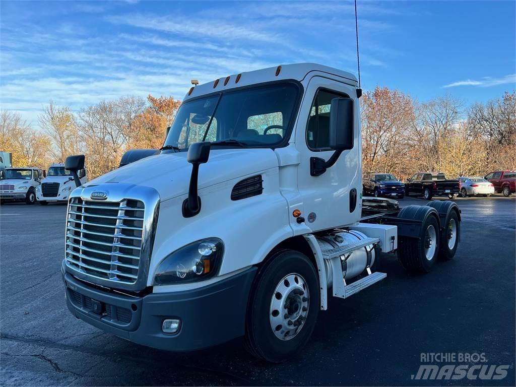 Freightliner Cascadia Naudoti vilkikai
