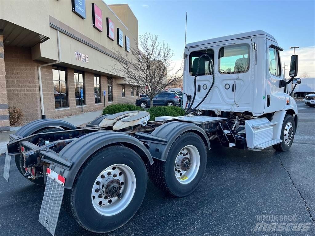 Freightliner Cascadia Naudoti vilkikai