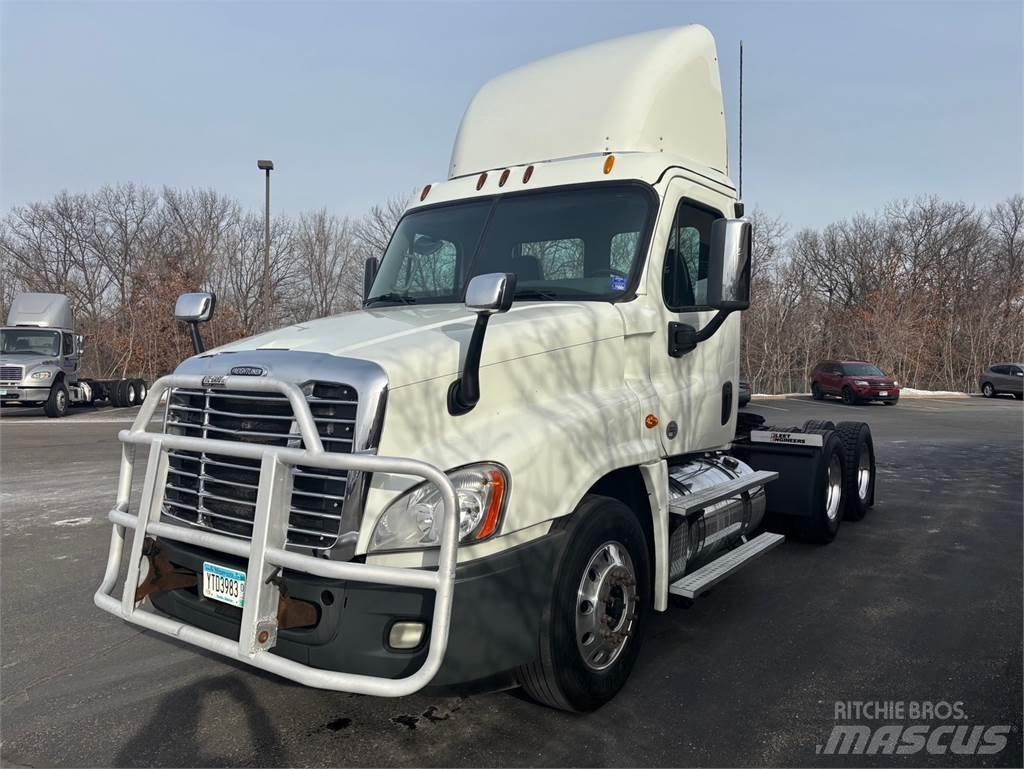 Freightliner Cascadia Naudoti vilkikai