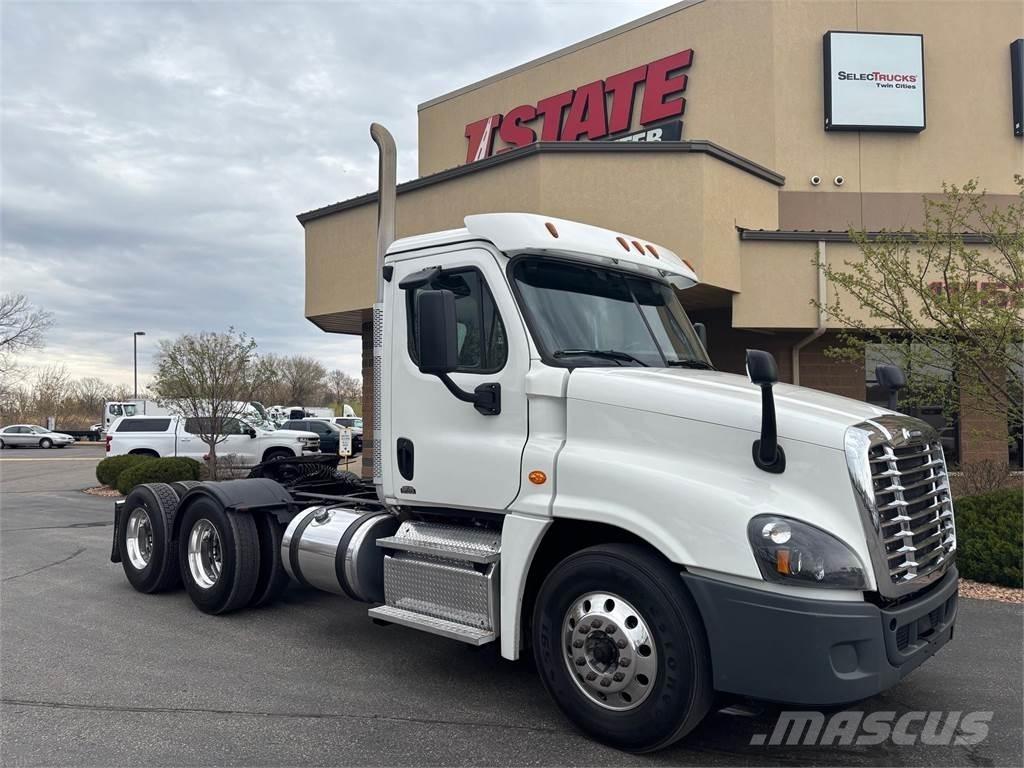 Freightliner Cascadia Naudoti vilkikai