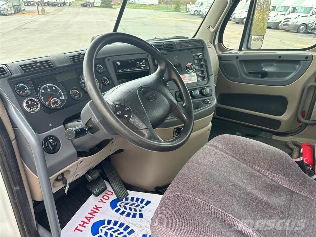 Freightliner Cascadia Naudoti vilkikai
