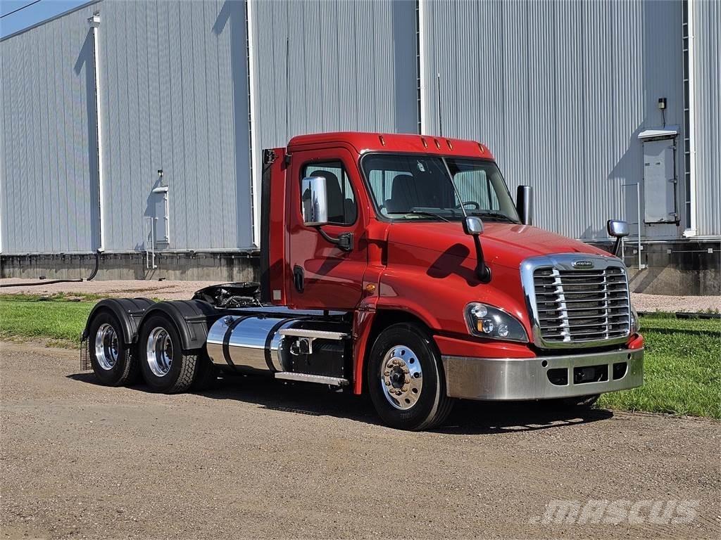 Freightliner Cascadia Naudoti vilkikai