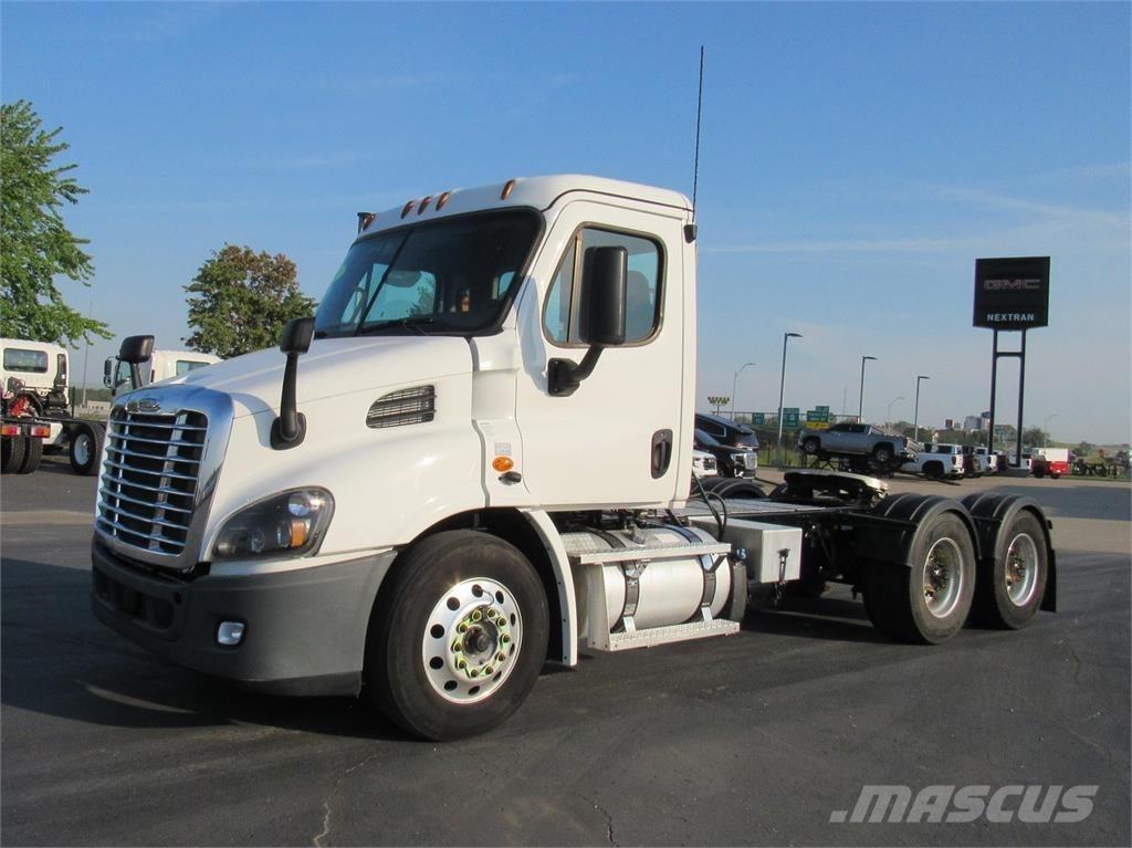 Freightliner Cascadia Naudoti vilkikai