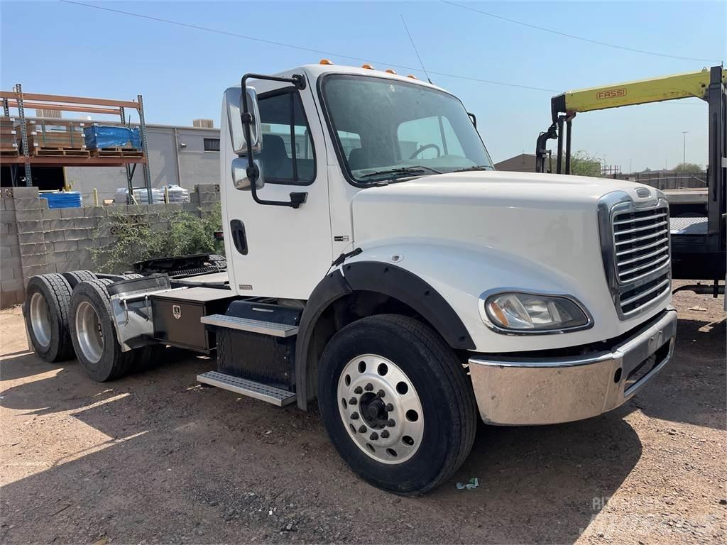 Freightliner M2 Naudoti vilkikai