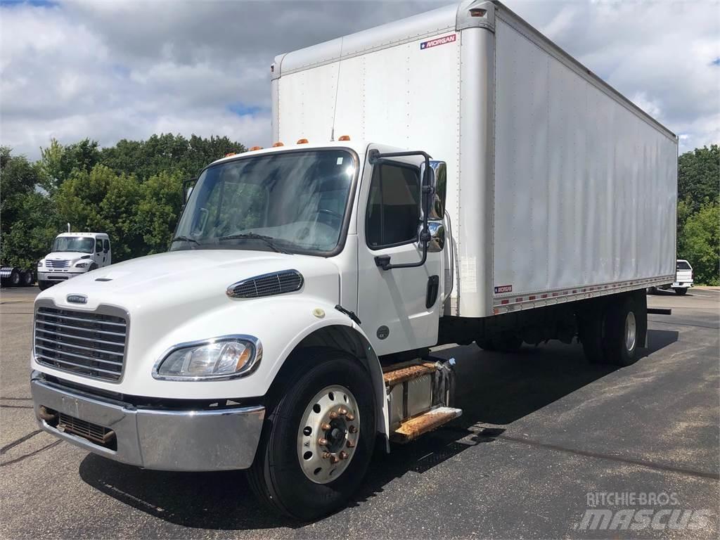 Freightliner M2 106 Sunkvežimiai su dengtu kėbulu