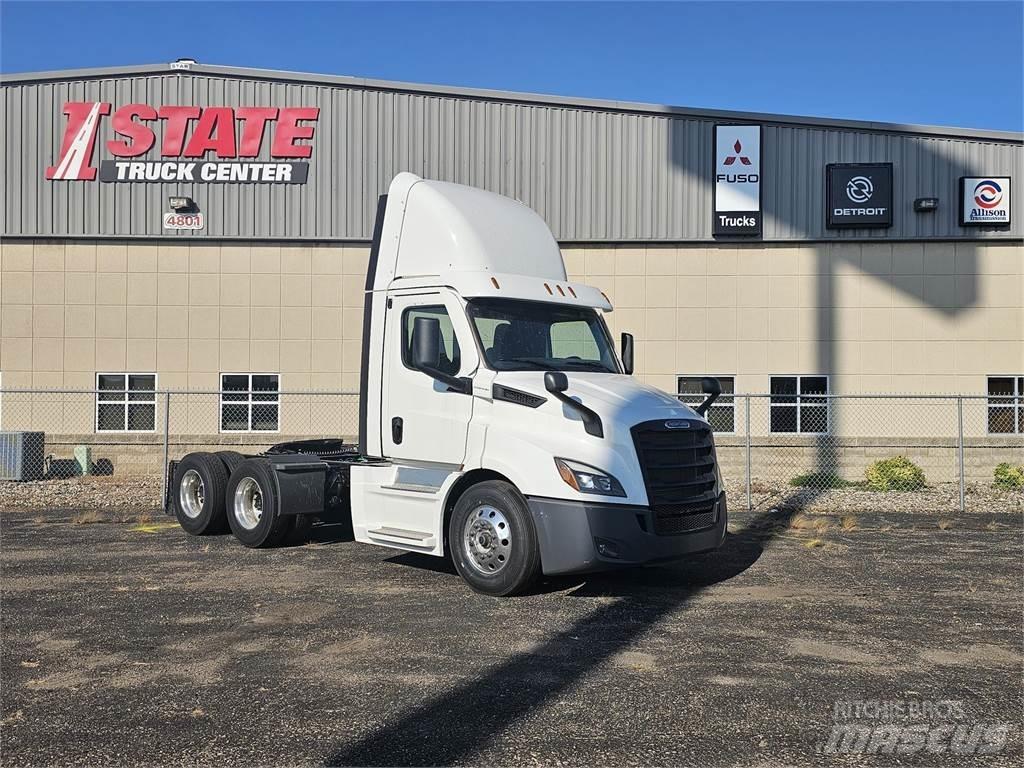 Freightliner PE116 Naudoti vilkikai