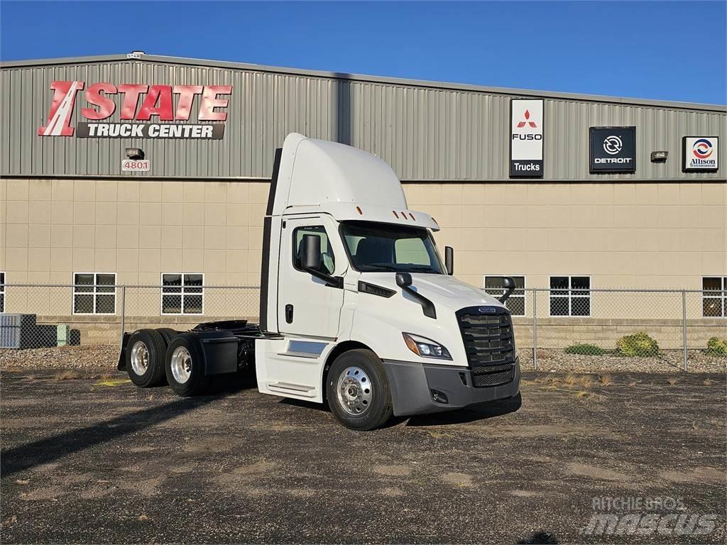 Freightliner PE116DC Naudoti vilkikai