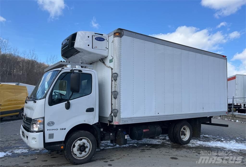 Hino 195 Sunkvežimiai su dengtu kėbulu