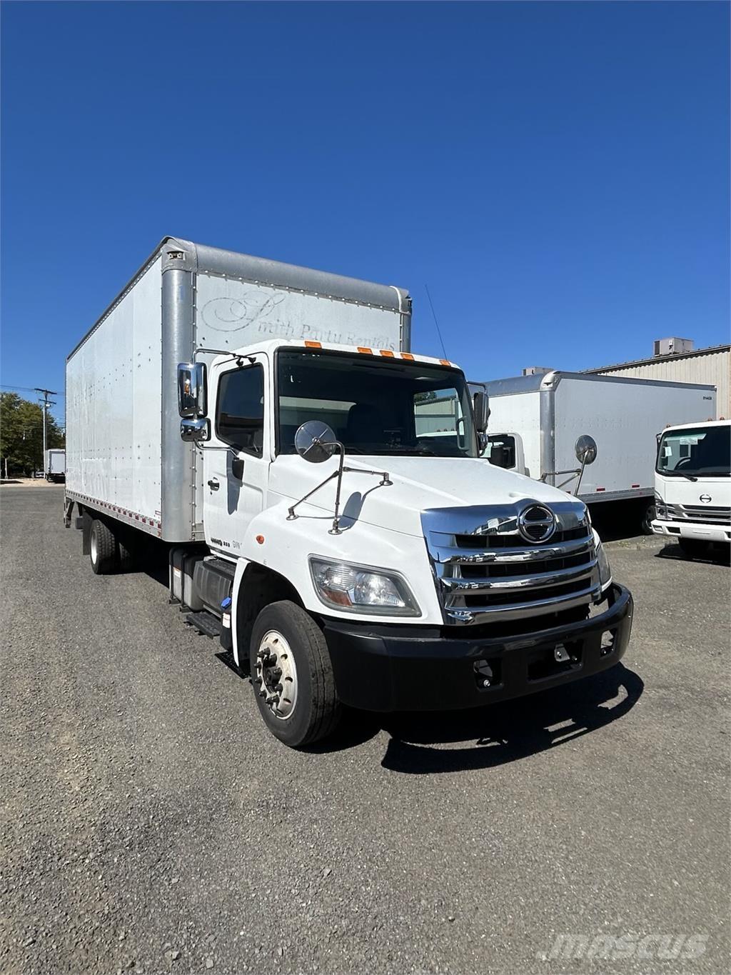Hino 258ALP Sunkvežimiai su dengtu kėbulu