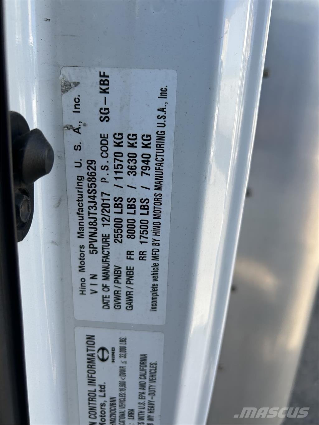 Hino 258ALP Sunkvežimiai su dengtu kėbulu