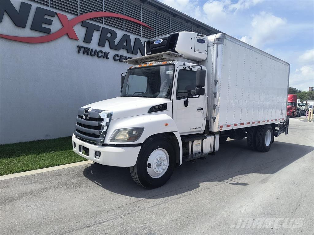 Hino 268 Sunkvežimiai su dengtu kėbulu
