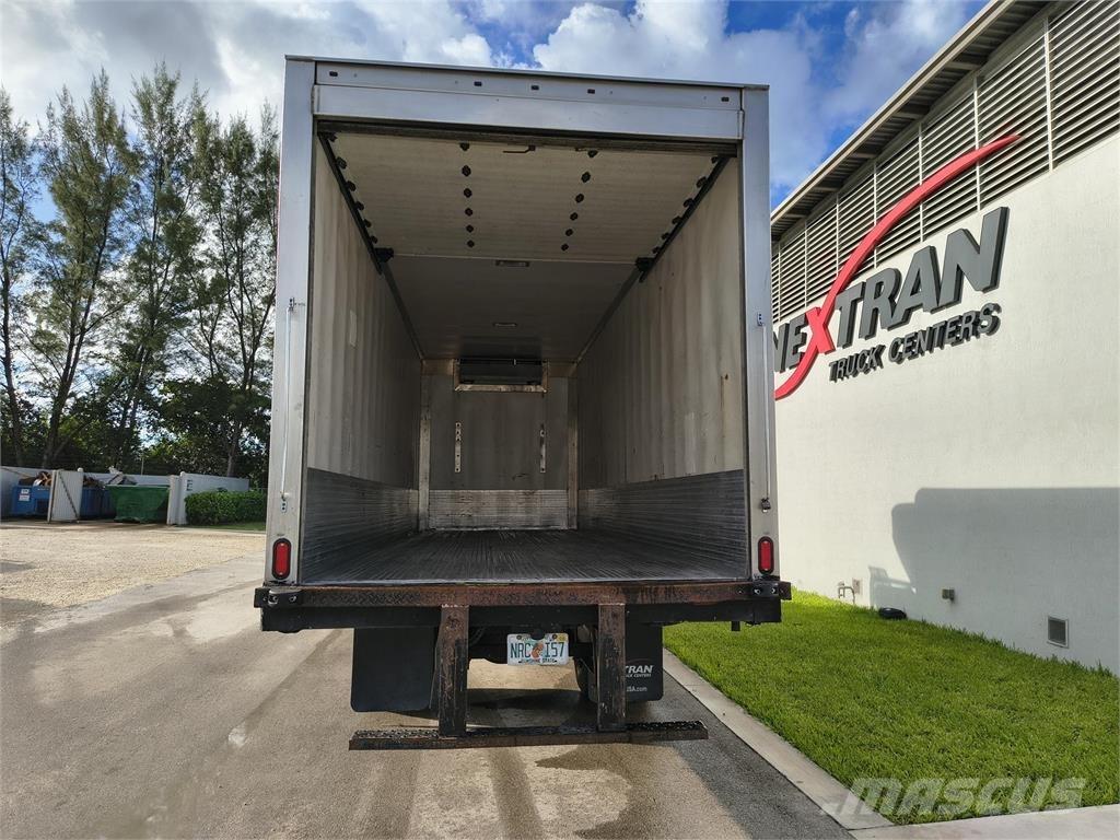 Hino 268A Sunkvežimiai su dengtu kėbulu