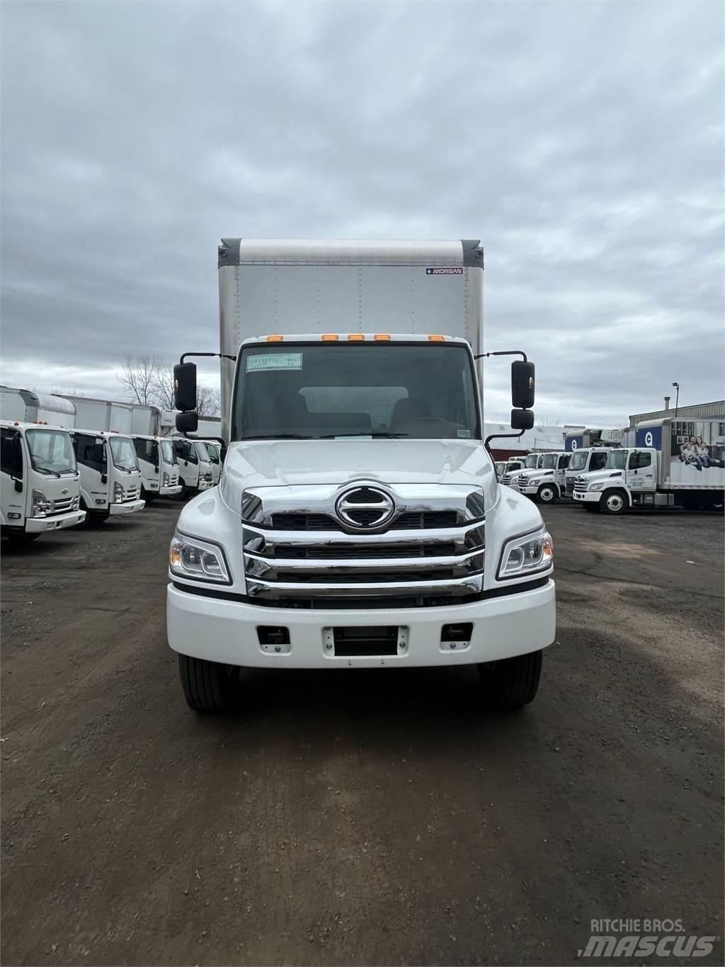 Hino L6 Sunkvežimiai su dengtu kėbulu