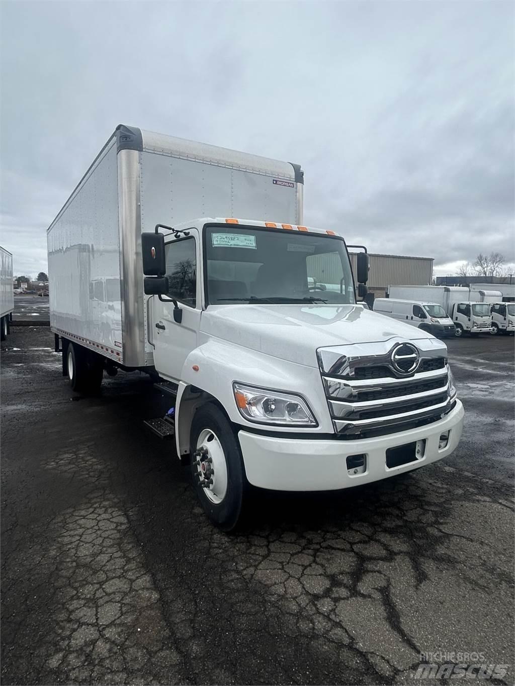 Hino L6 Sunkvežimiai su dengtu kėbulu