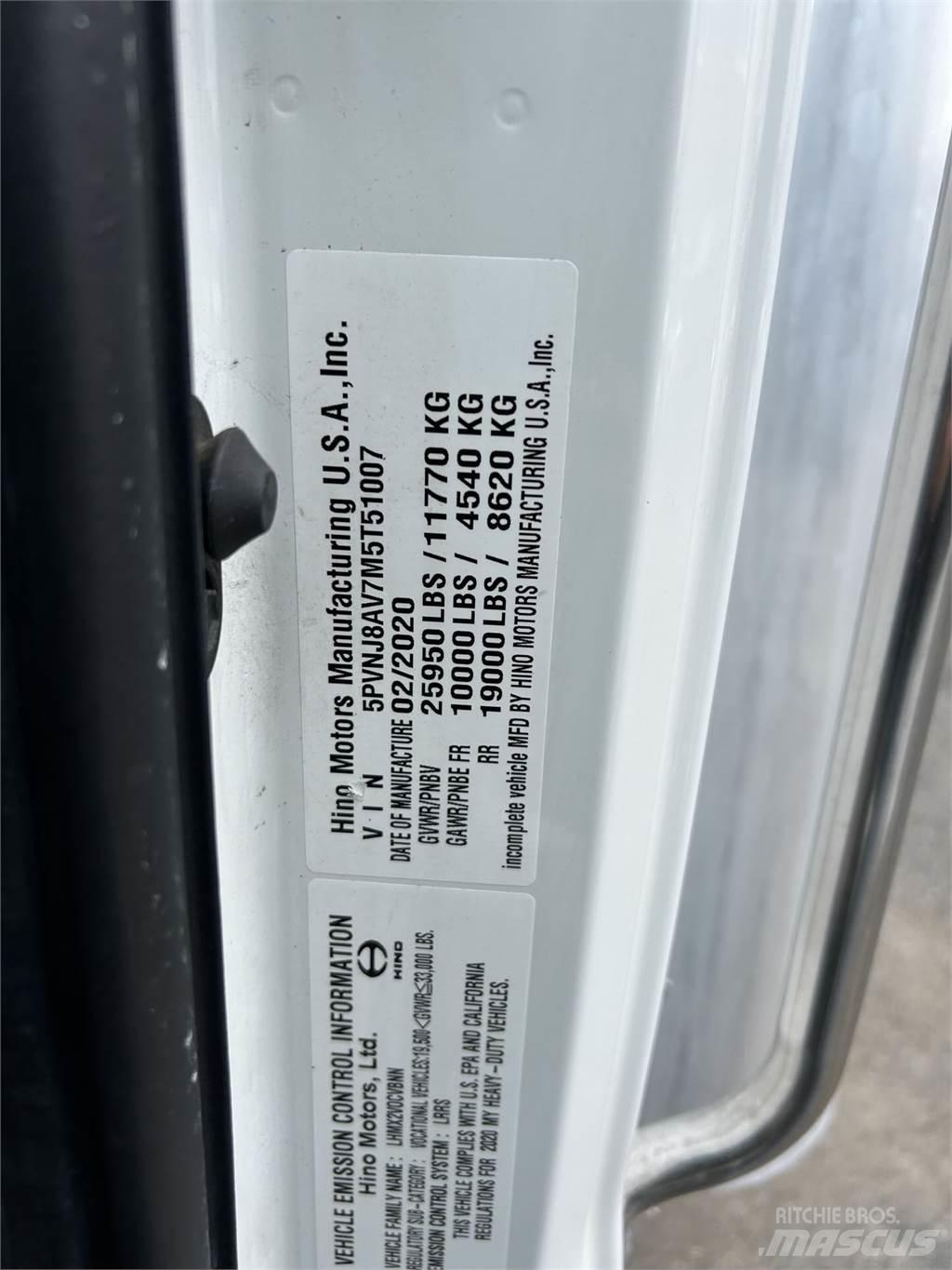 Hino L6 Sunkvežimiai su dengtu kėbulu