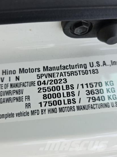 Hino L6 Sunkvežimiai su dengtu kėbulu