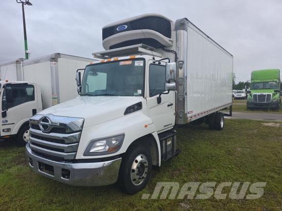 Hino L6 Sunkvežimiai su dengtu kėbulu