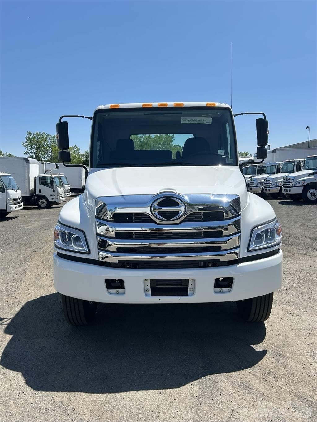 Hino L7 Važiuoklė su kabina