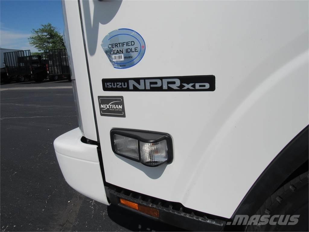 Isuzu NPR DIESEL Sunkvežimiai su dengtu kėbulu