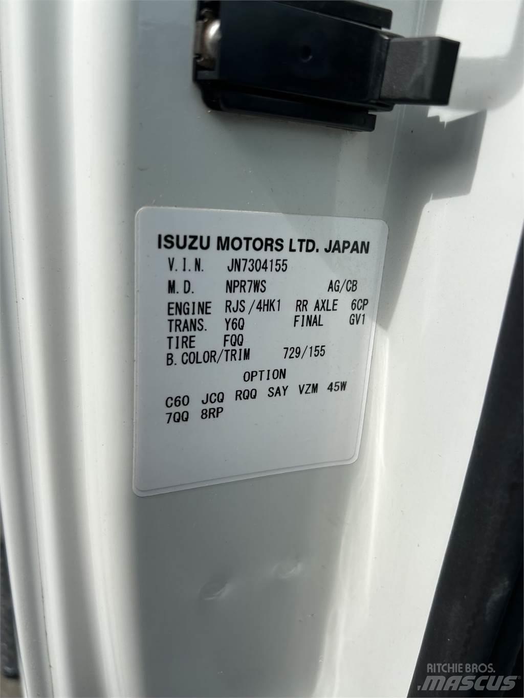 Isuzu NRR DC Sunkvežimiai su dengtu kėbulu