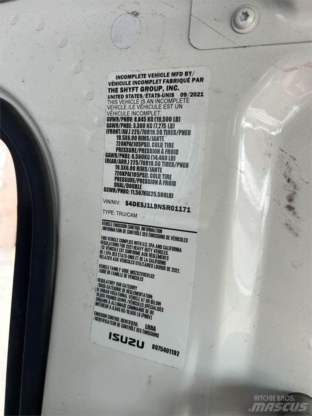 Isuzu NRR DC Savivarčių priekabų vilkikai