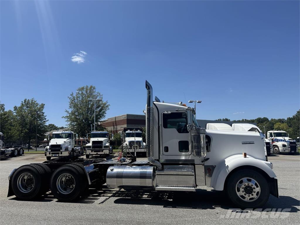 Kenworth W900 Naudoti vilkikai