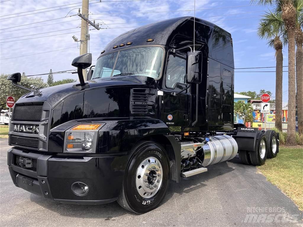 Mack AN64T Naudoti vilkikai