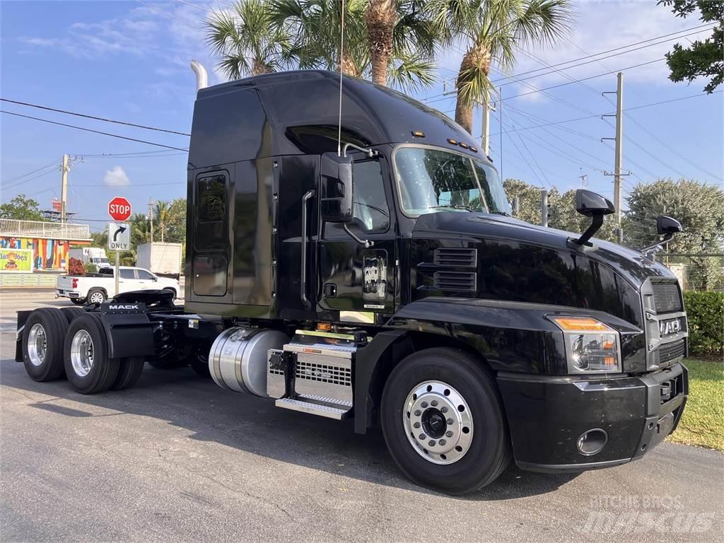 Mack AN64T Naudoti vilkikai