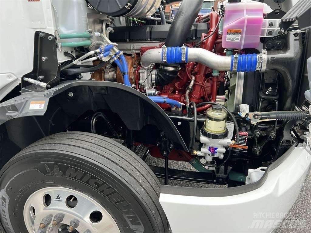 Mack AN64T Naudoti vilkikai