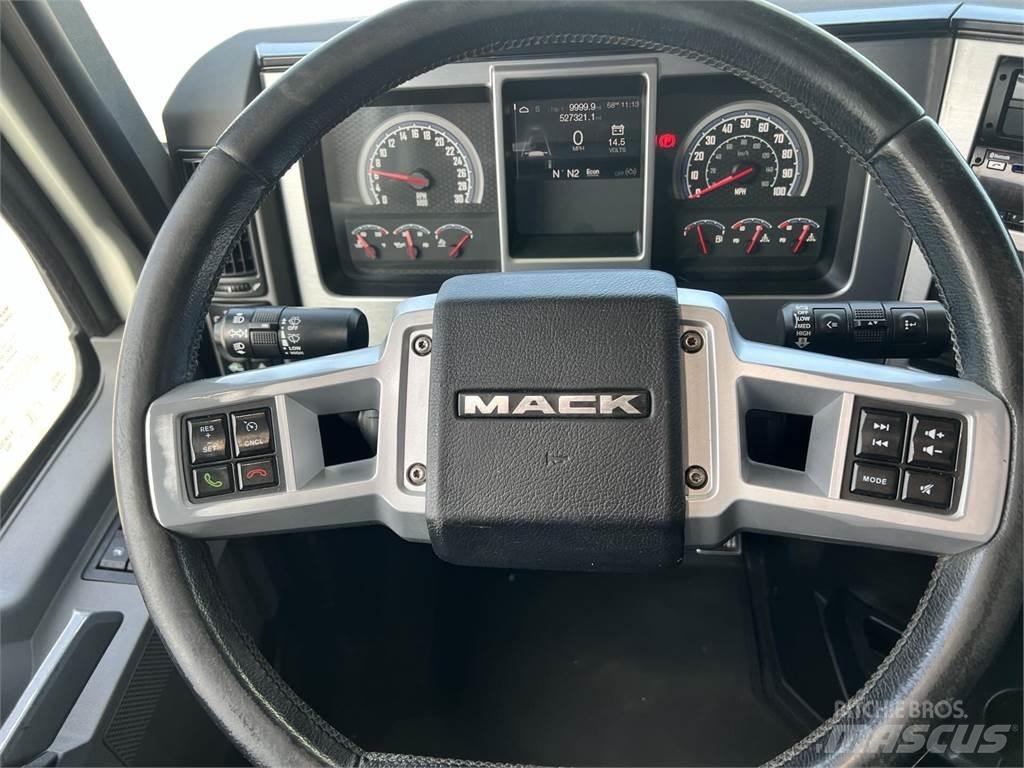 Mack AN64T Naudoti vilkikai