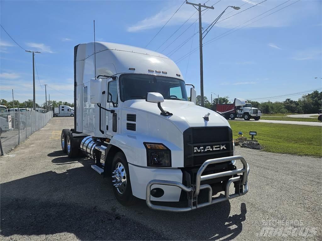 Mack AN64T Naudoti vilkikai
