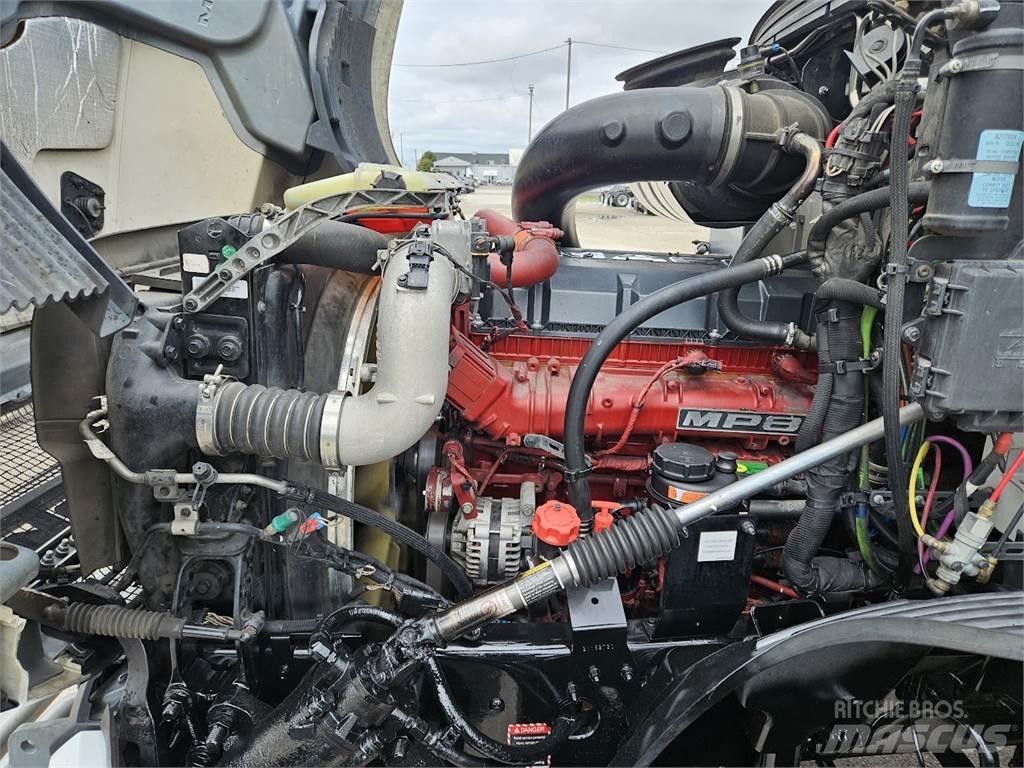 Mack AN64T Naudoti vilkikai