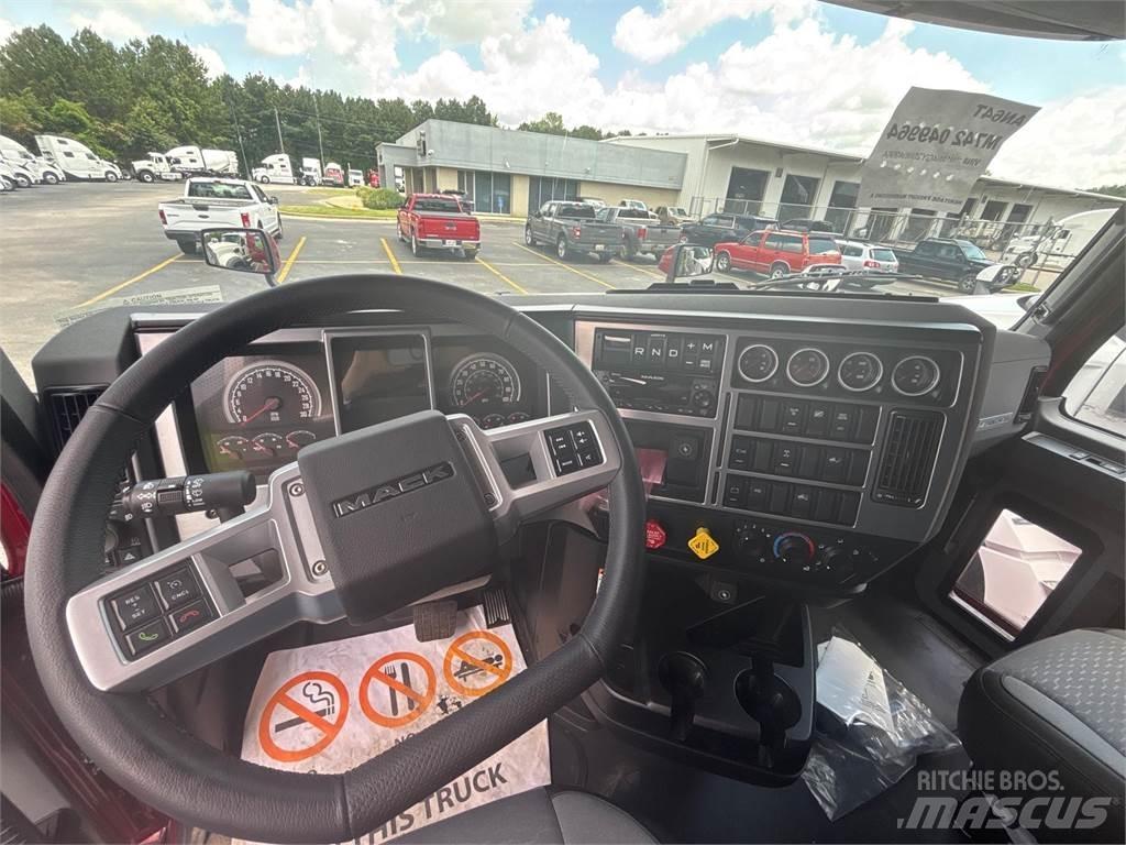 Mack AN64T Naudoti vilkikai