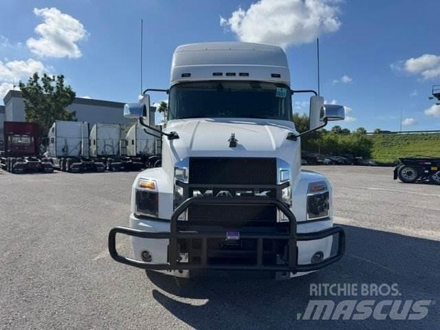 Mack AN64T Naudoti vilkikai