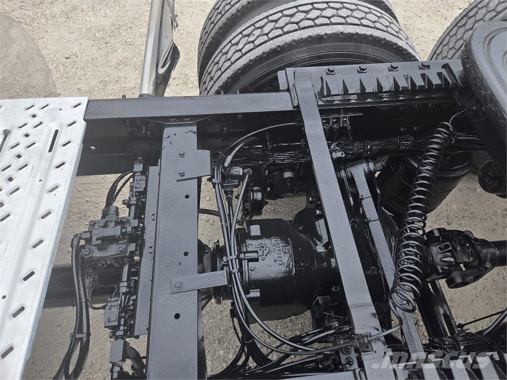 Mack AN64T Naudoti vilkikai