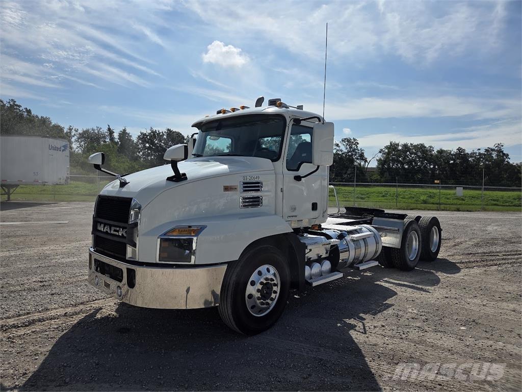 Mack AN64T Naudoti vilkikai