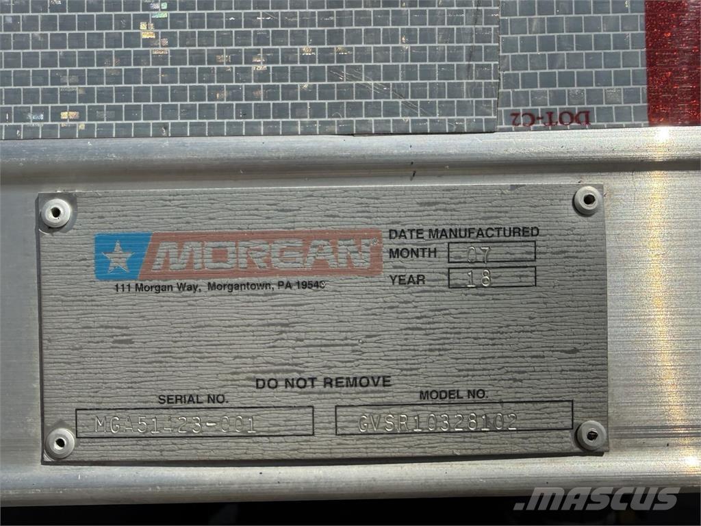 Mack GR64B9 Naudoti vilkikai