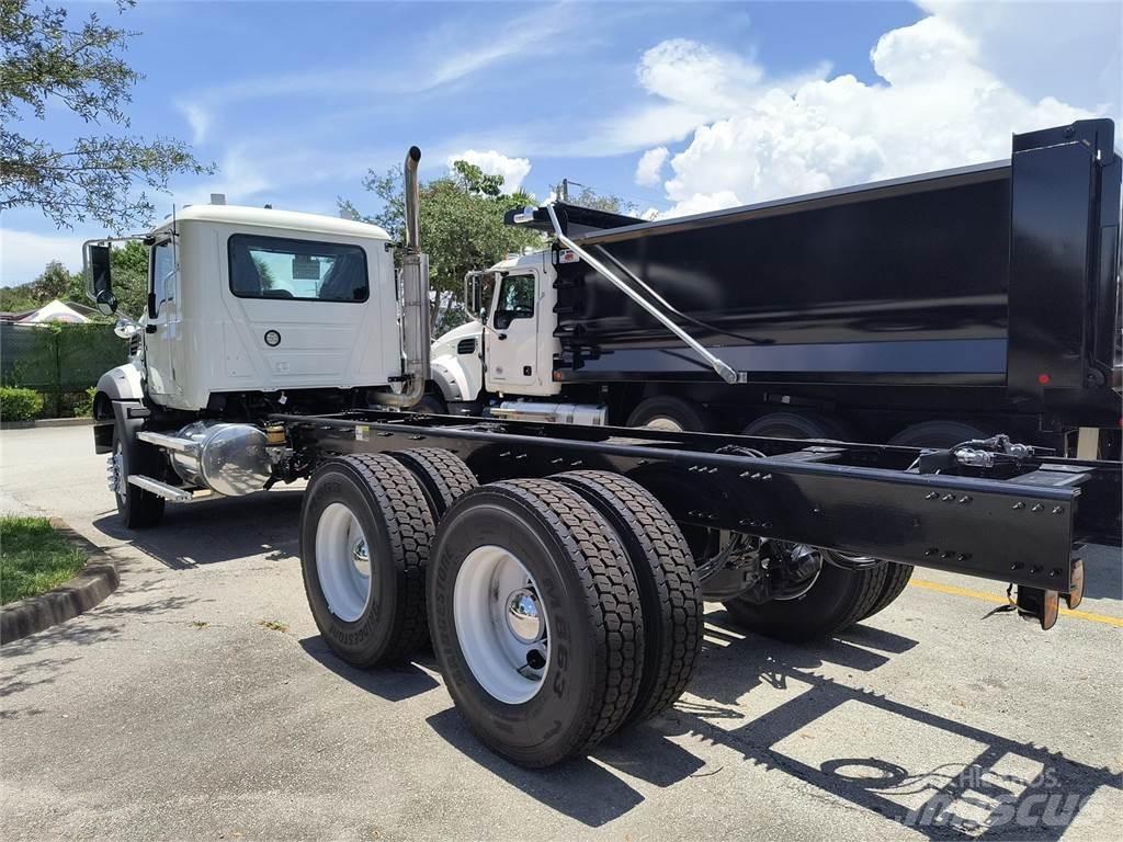 Mack GR64BX Betonvežiai