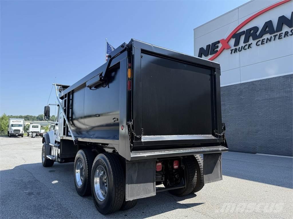 Mack GR64F Savivarčių priekabų vilkikai