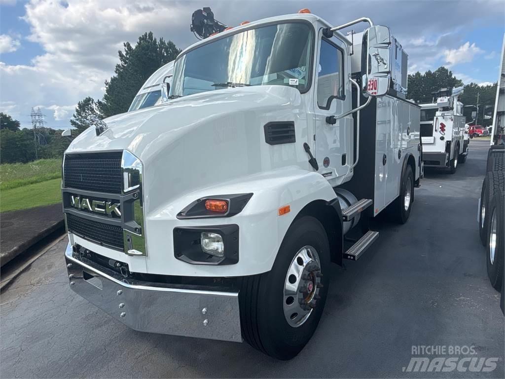 Mack MD6 42R Važiuoklė su kabina