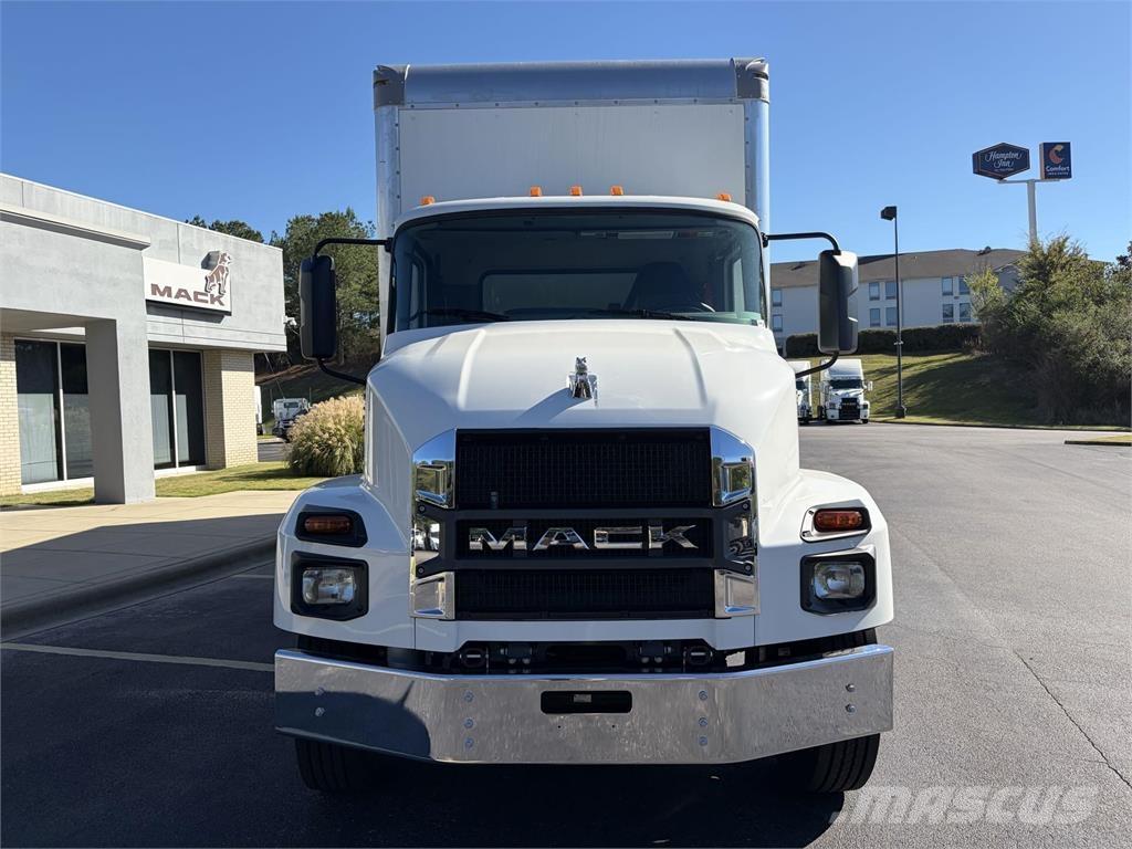 Mack MD6 42R Sunkvežimiai su dengtu kėbulu